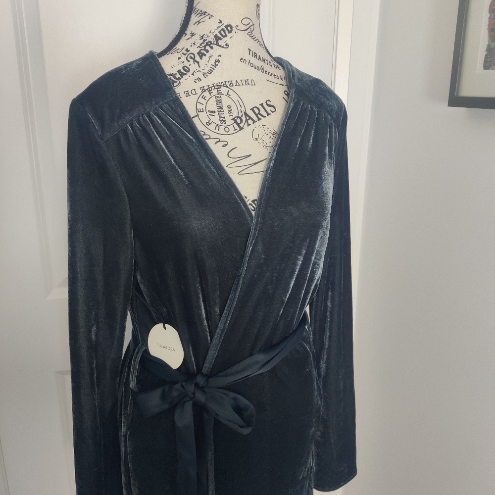 *Tularosa Velvet Wrap Dress Deep Blue Grey Maxi with Ribbon Tie Pockets NWT - M - Picture 5 of 13